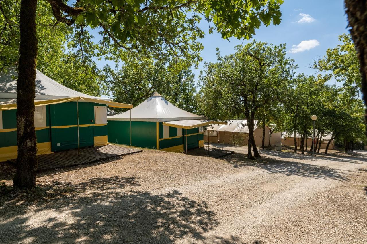 מלון Crayssac Camping Les Reflets Du Quercy מראה חיצוני תמונה