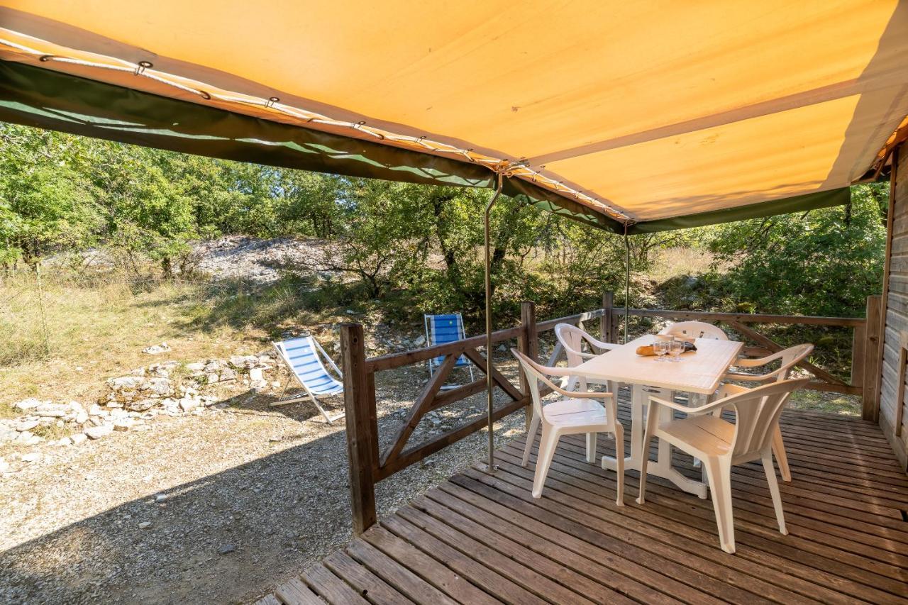 מלון Crayssac Camping Les Reflets Du Quercy מראה חיצוני תמונה