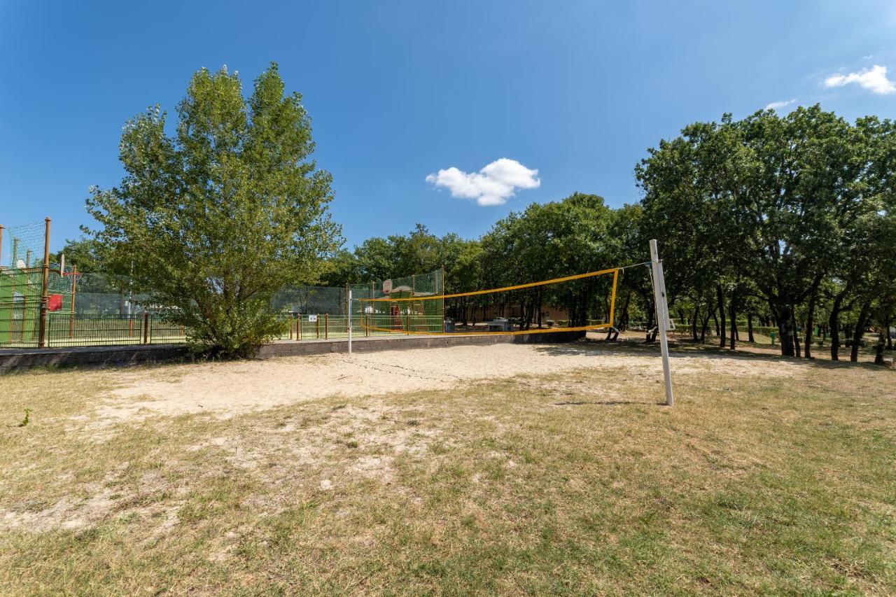 מלון Crayssac Camping Les Reflets Du Quercy מראה חיצוני תמונה
