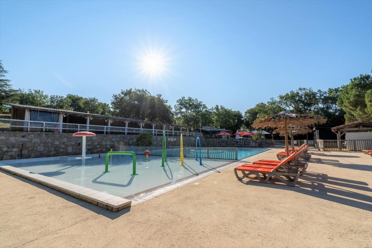 מלון Crayssac Camping Les Reflets Du Quercy מראה חיצוני תמונה