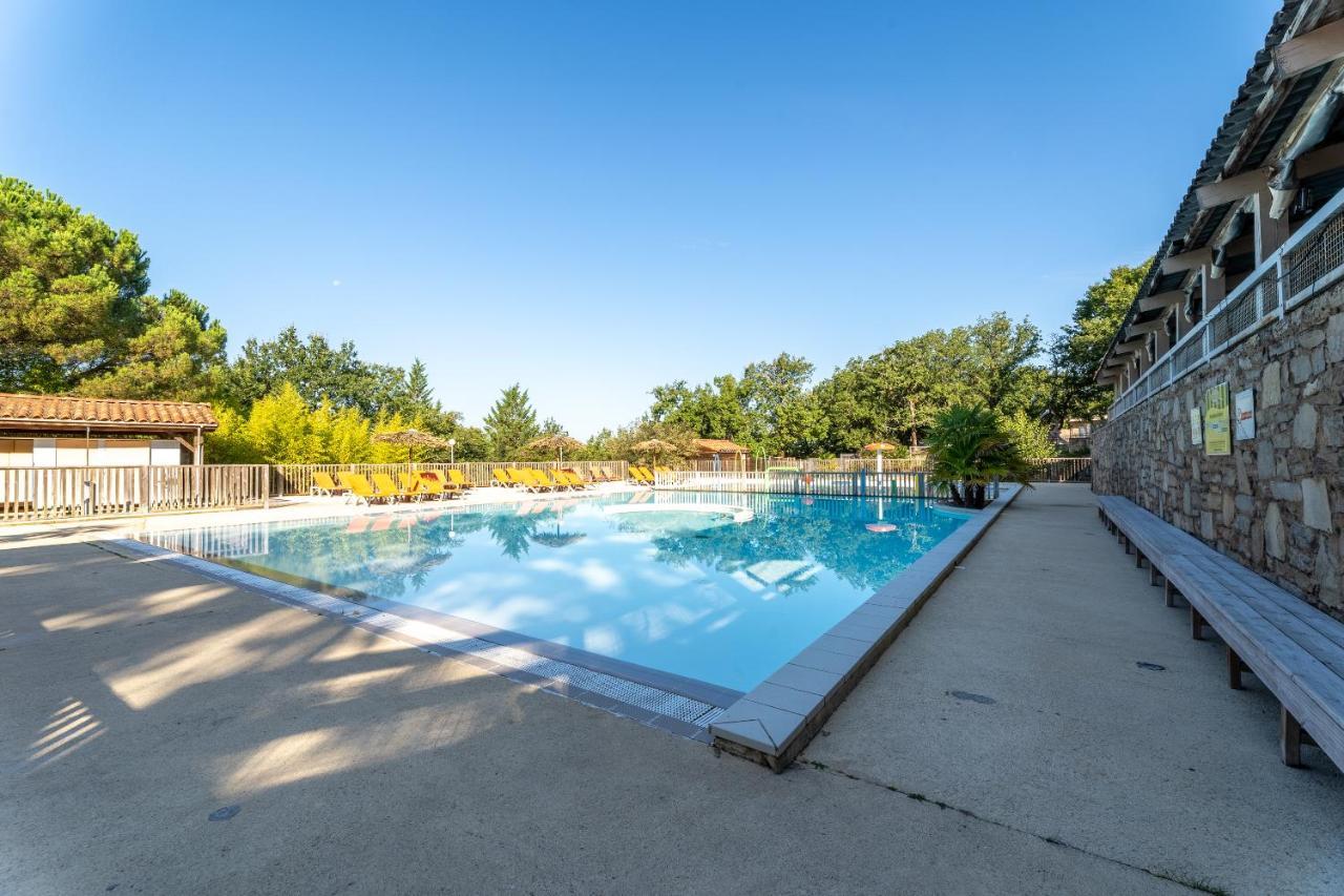 מלון Crayssac Camping Les Reflets Du Quercy מראה חיצוני תמונה