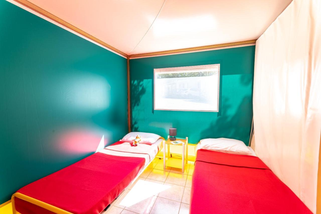 מלון Crayssac Camping Les Reflets Du Quercy מראה חיצוני תמונה